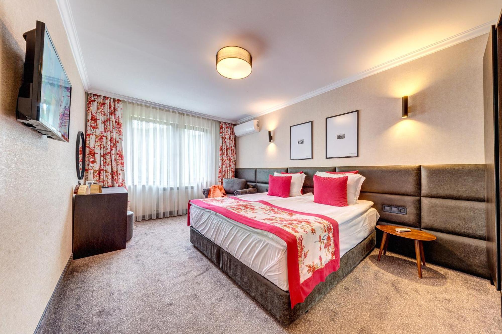 Spa Hotel Kiparis Smolyan Ngoại thất bức ảnh