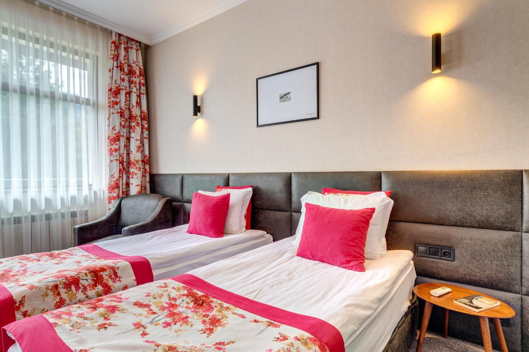 Spa Hotel Kiparis Smolyan Ngoại thất bức ảnh