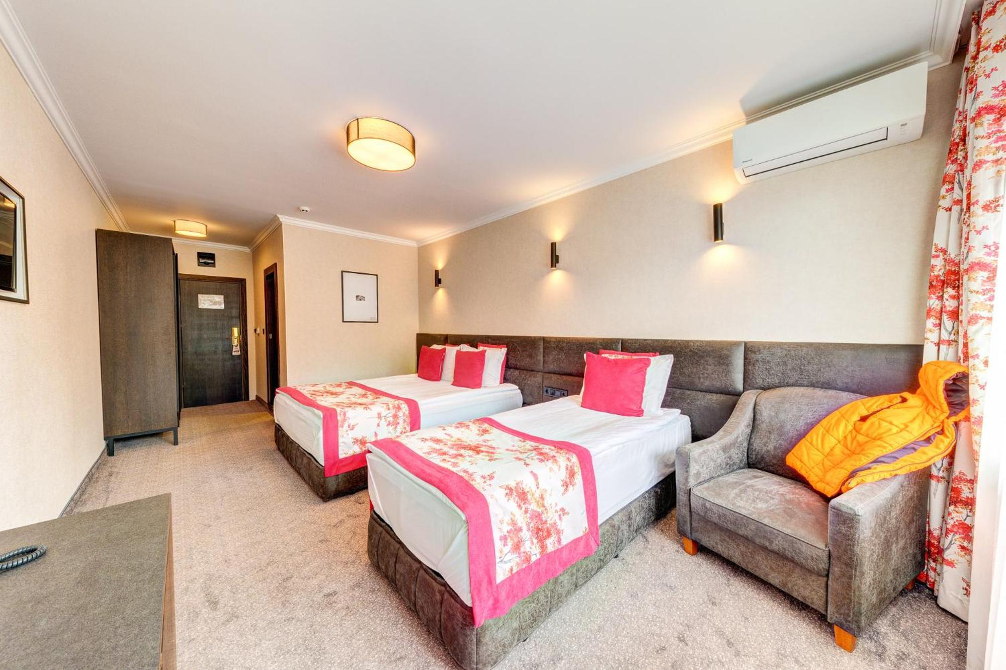 Spa Hotel Kiparis Smolyan Ngoại thất bức ảnh